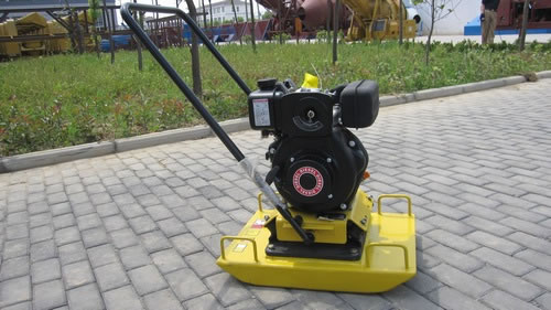 À sens unique plaque de compactage